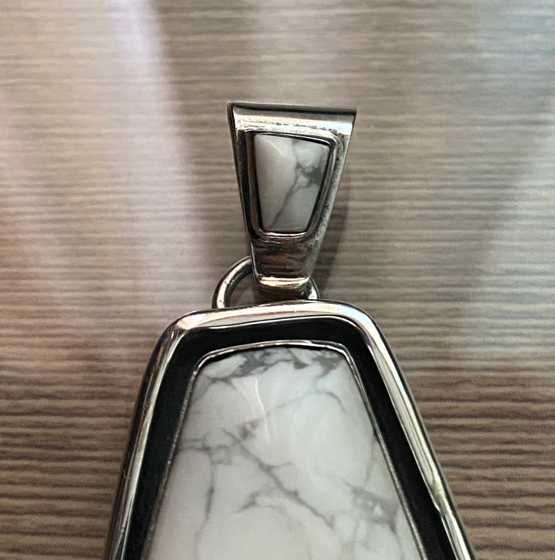 나바호 인디언주얼리 네이티브 아메리칸 화이트 버팔로 터키석 펜던트 판매. 상품이미지5