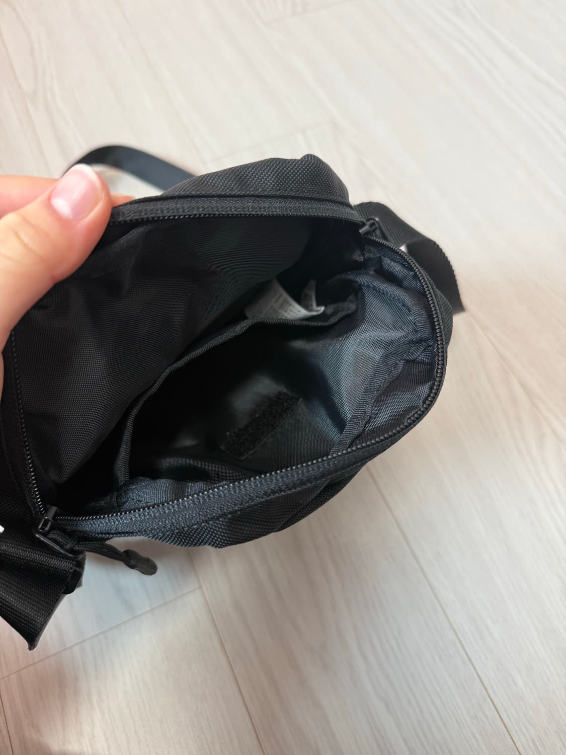 FILA 크로스백 상품이미지3