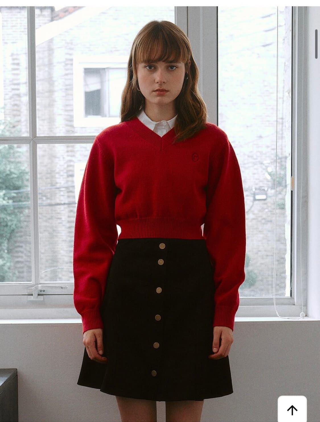 로라로라 브이넥 크롭니트 상품이미지1