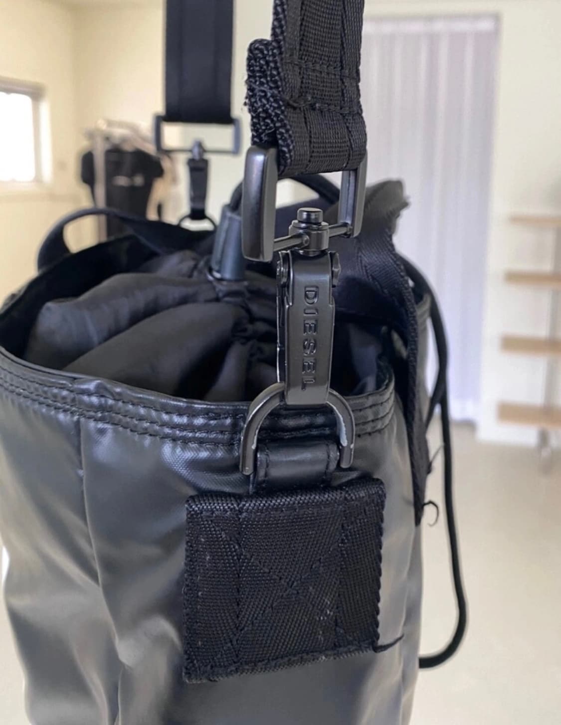 디젤 크로스백 disel gloss cross bag 상품이미지4