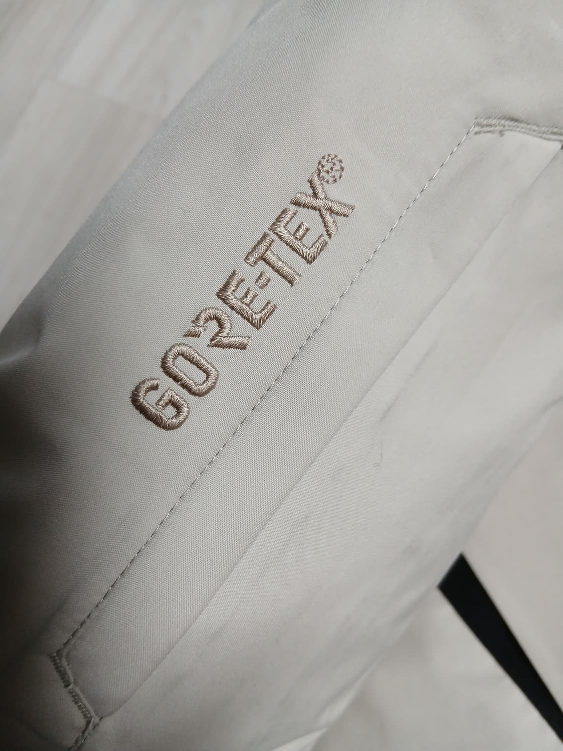 네파고어텍스구스패딩90 상품이미지3