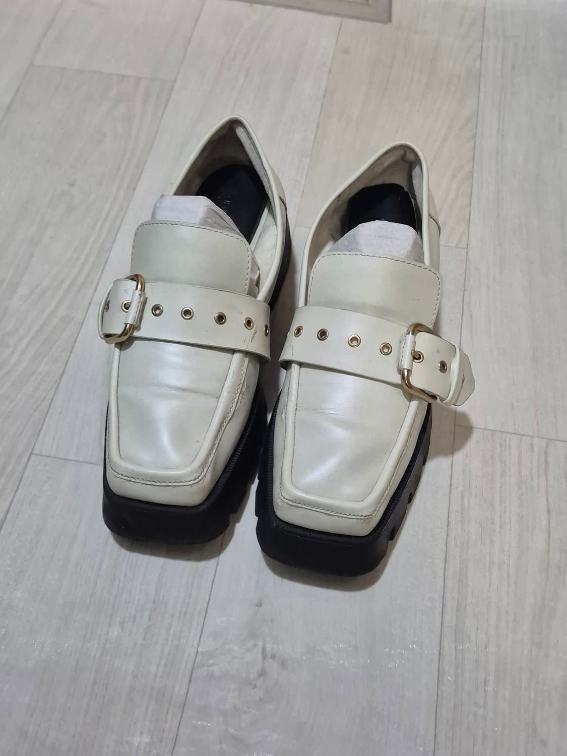 찰스앤키스 벨티드 통굽 로퍼 38 상품이미지2