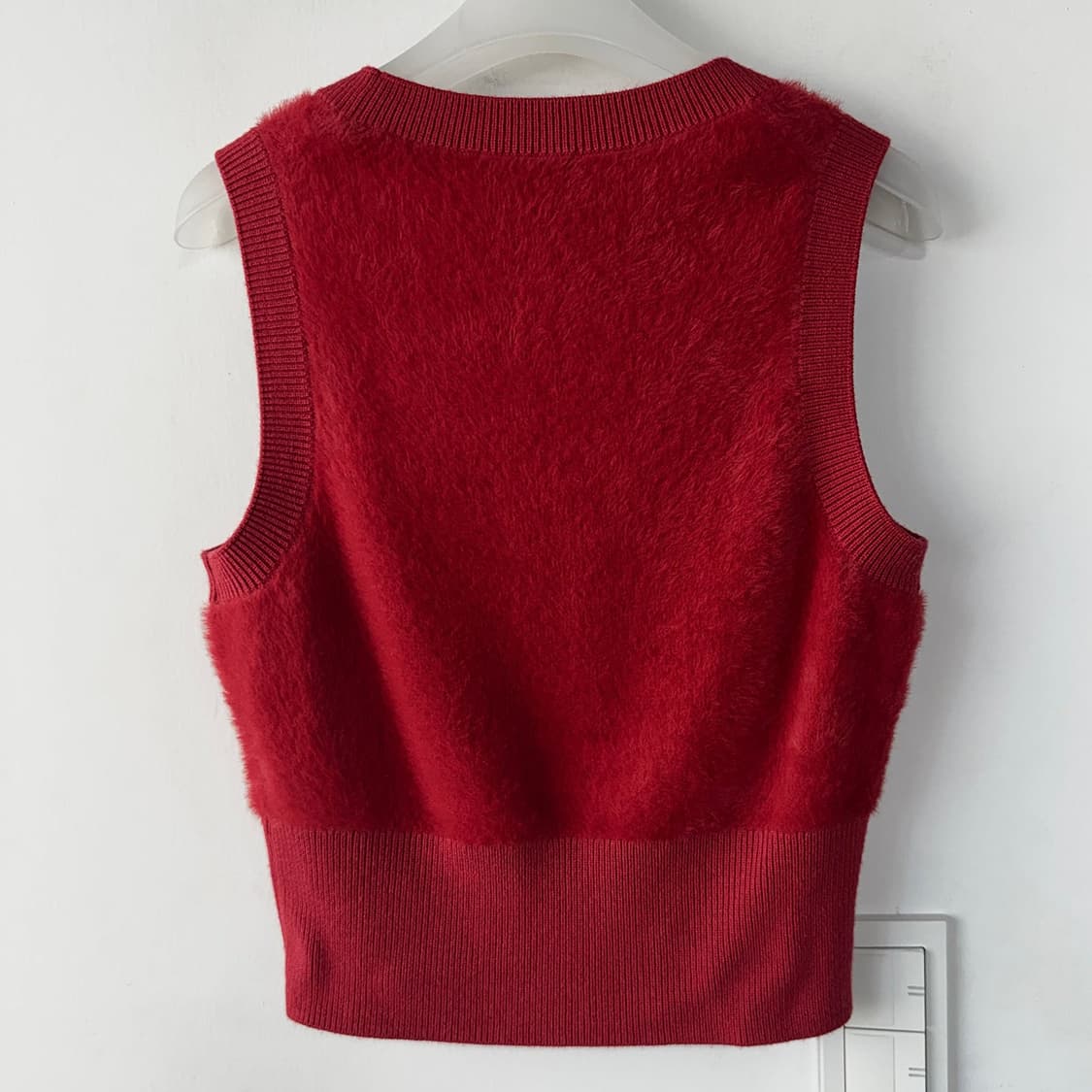 코스 COS 23 스쿱넥 플러피 울 베스트 상품이미지7