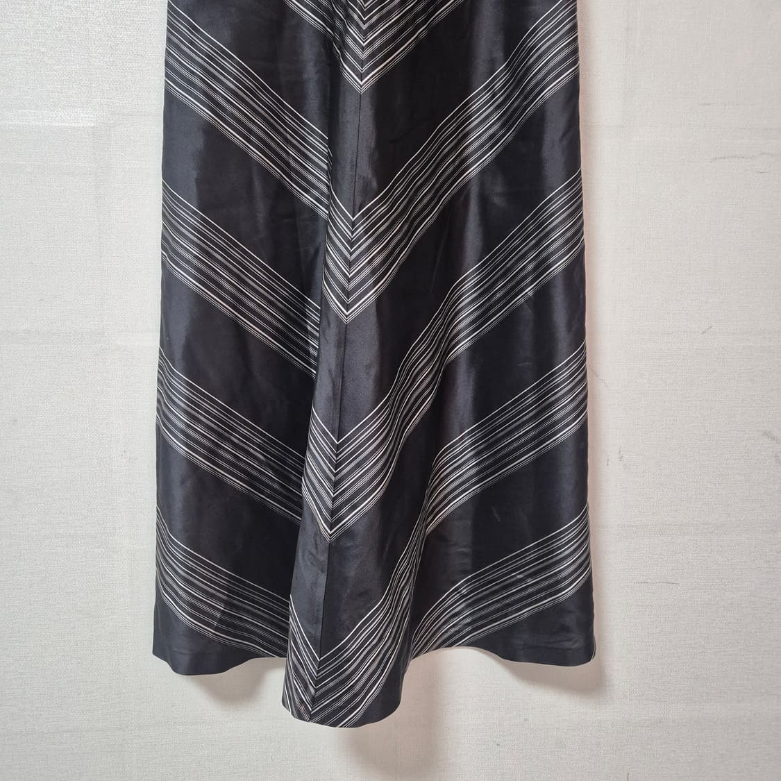 TIME 타임 블랙 스트라이프 린넨 원피스 상품이미지3