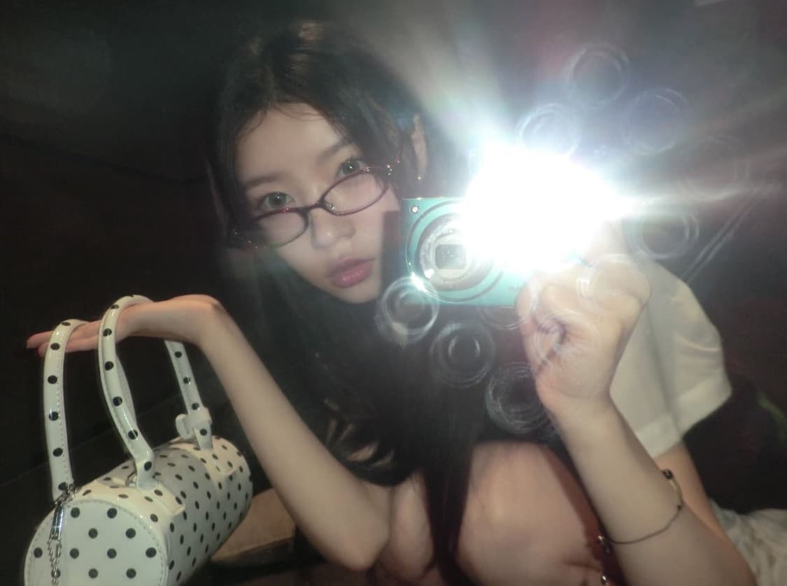 아일릿모카 ODDiTEETH Tooth fairy dot mini bag 상품이미지1