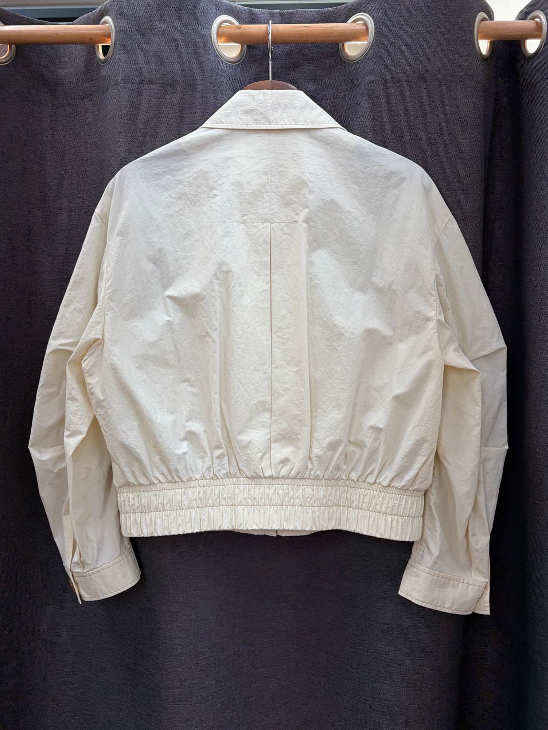 컨디션 최상) 앳코너 스티치 봄버 자켓 아이보리 점퍼 상품이미지2