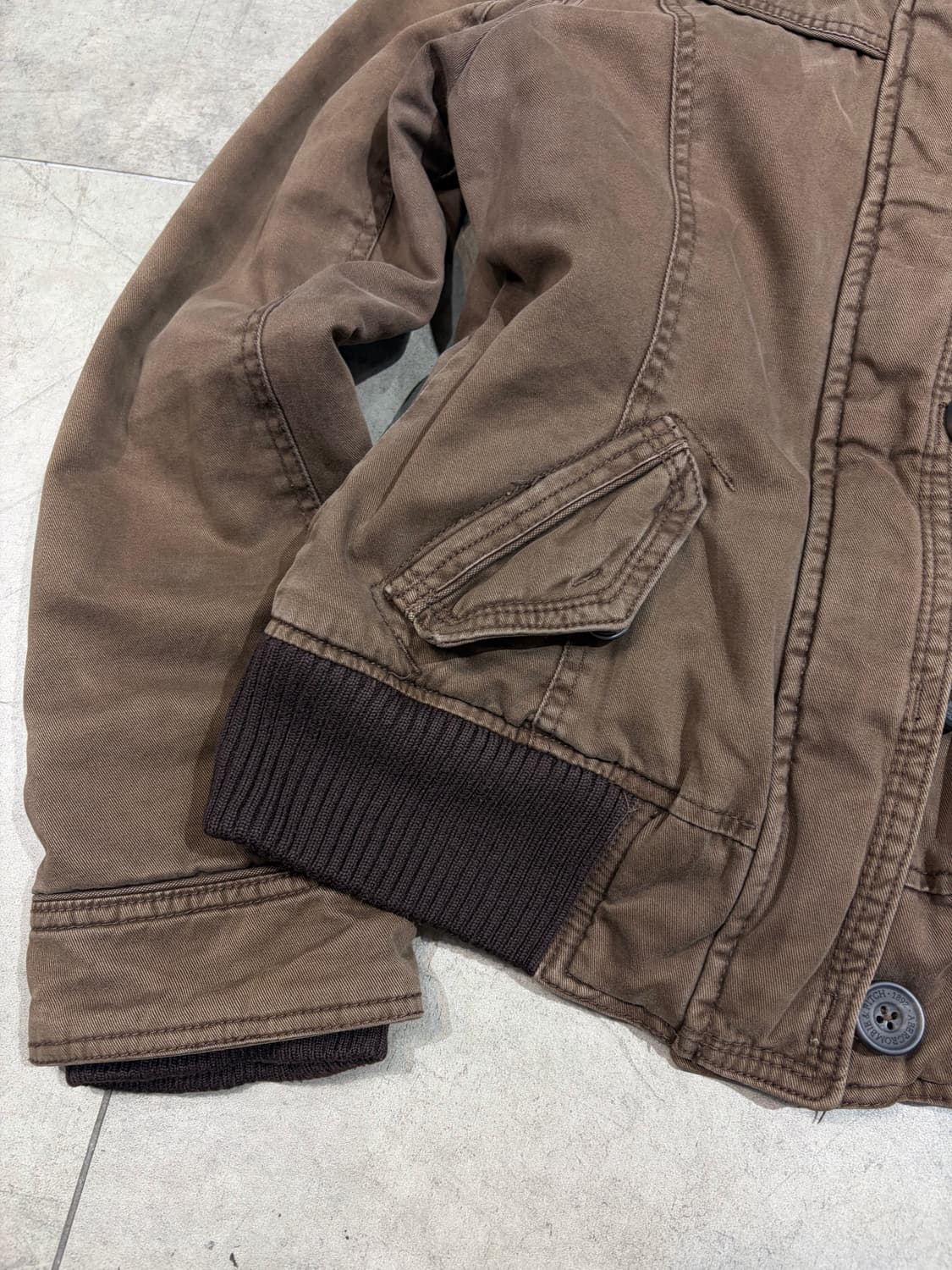 아베크롬비 초코 브라운 워크 자켓 상품이미지3