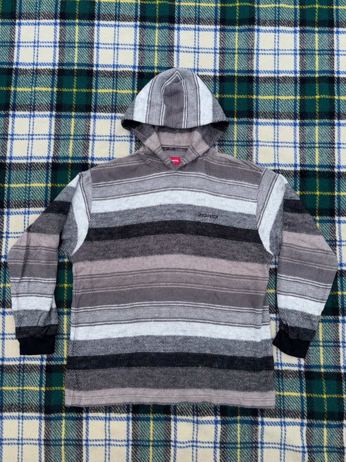 18FW 슈프림 니트 스트라이프 후드 롱슬리브 탑 상품이미지1