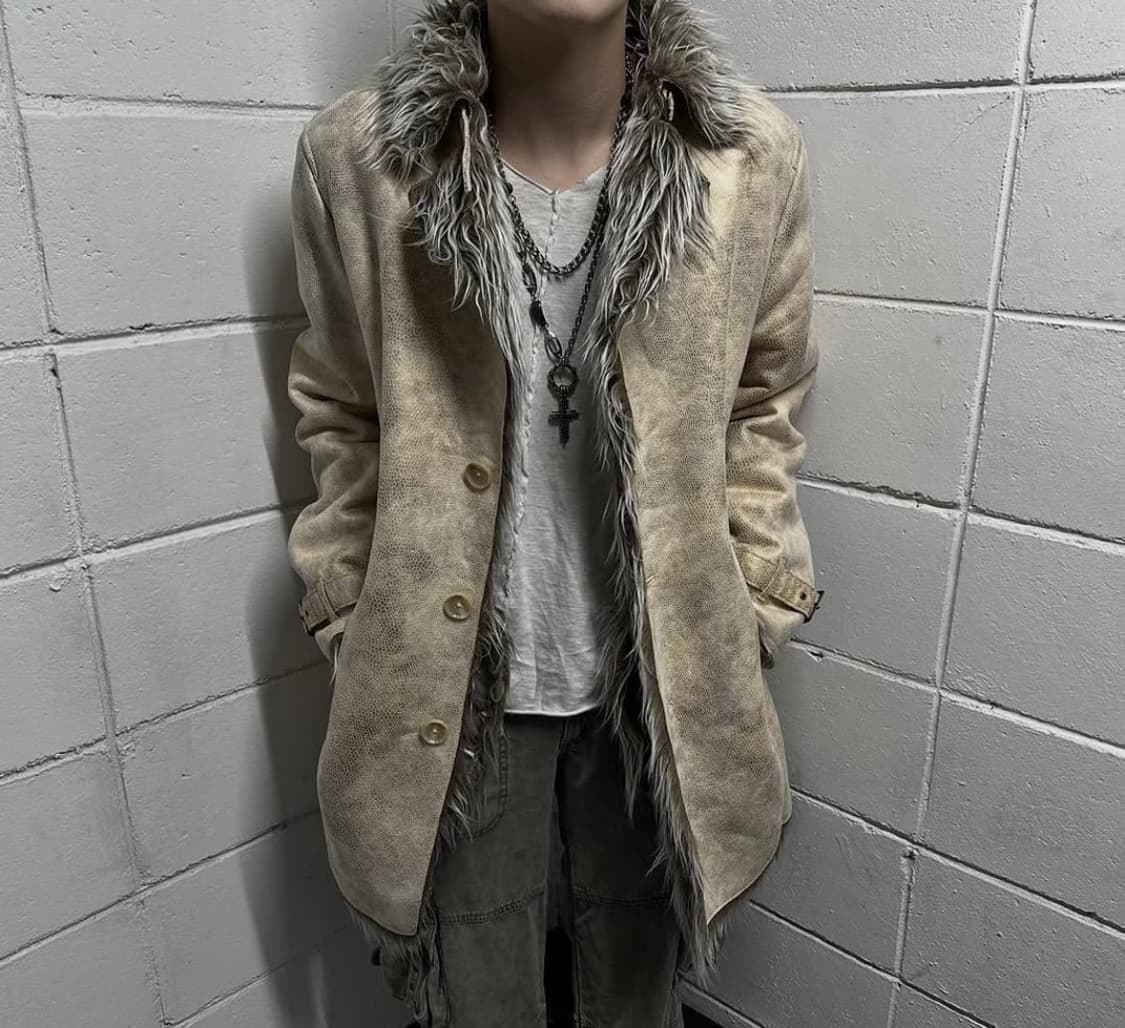 Semantic design faux fur trimming beige 상품이미지2