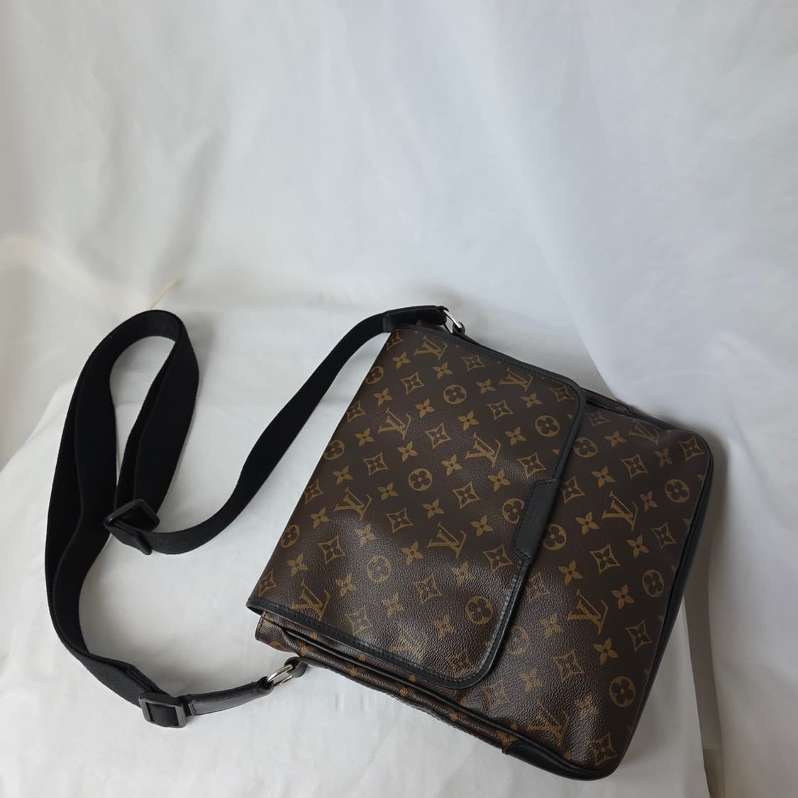 [정품 LOUIS VUITTON] 루이비통 모노그램 남성 크로스 메신저백 상품이미지10