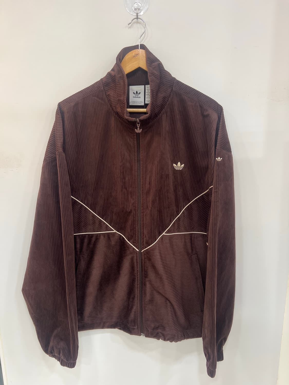 아디다스 코듀로이 브라운 져지 상품이미지1