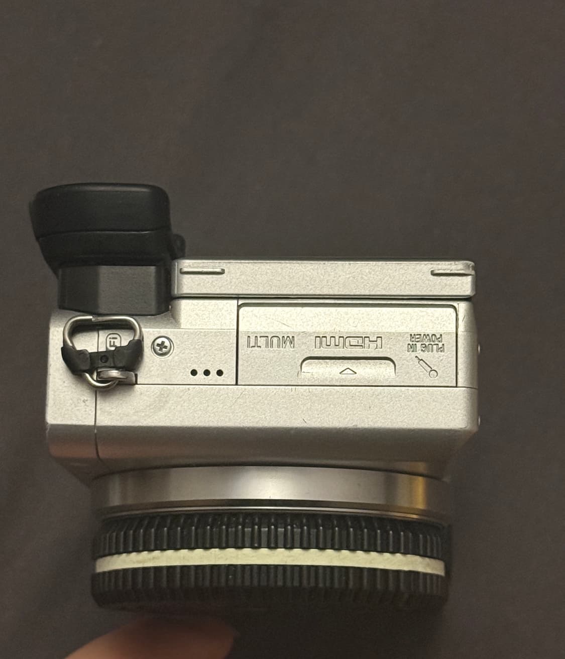 소니 A6400 미러리스 카메라 실버 상품이미지3