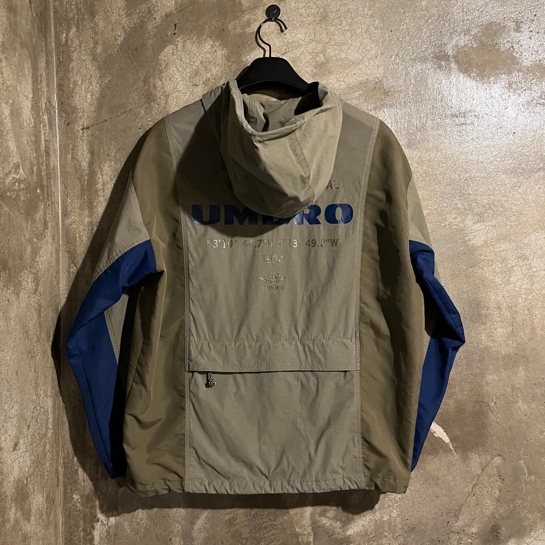 엄브로 바람막이 자켓 상품이미지4