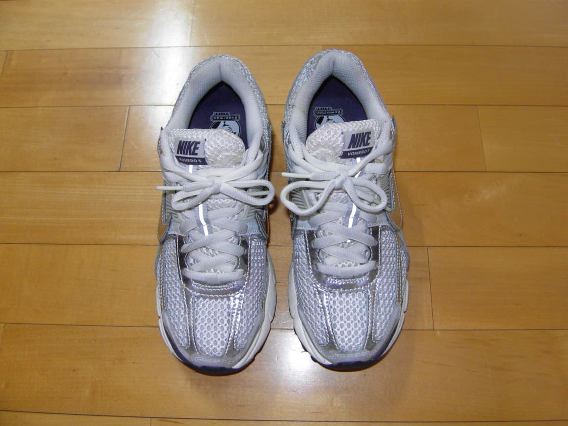 나이키 줌 보메로 5 실버 상품이미지1