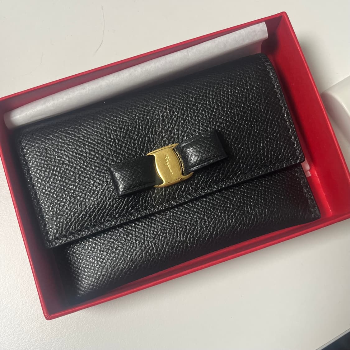 페라가모 카드지갑 블랙 풀박스 바라리본 상품이미지2