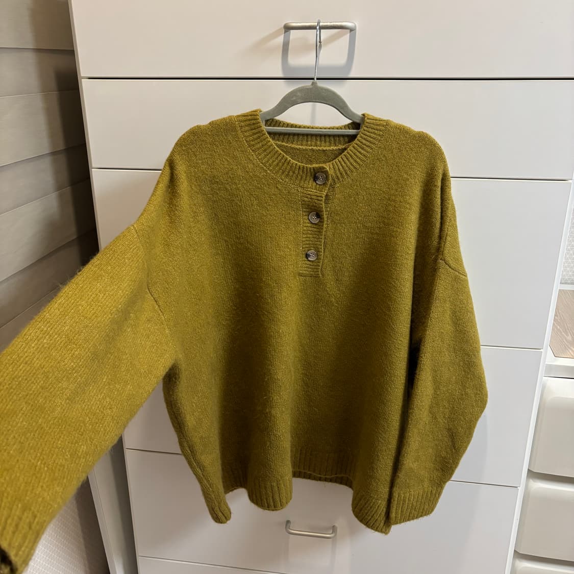 유럽감성 올리브그린 오버핏 부들니트 상품이미지2