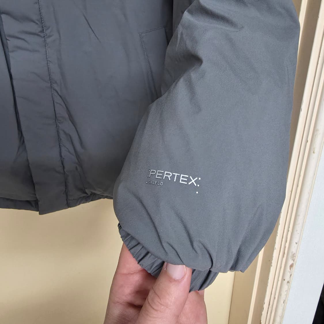 [1] 그라프페이퍼 퍼텍스 쉴드 리버시블 후디드 다운 패딩 상품이미지7