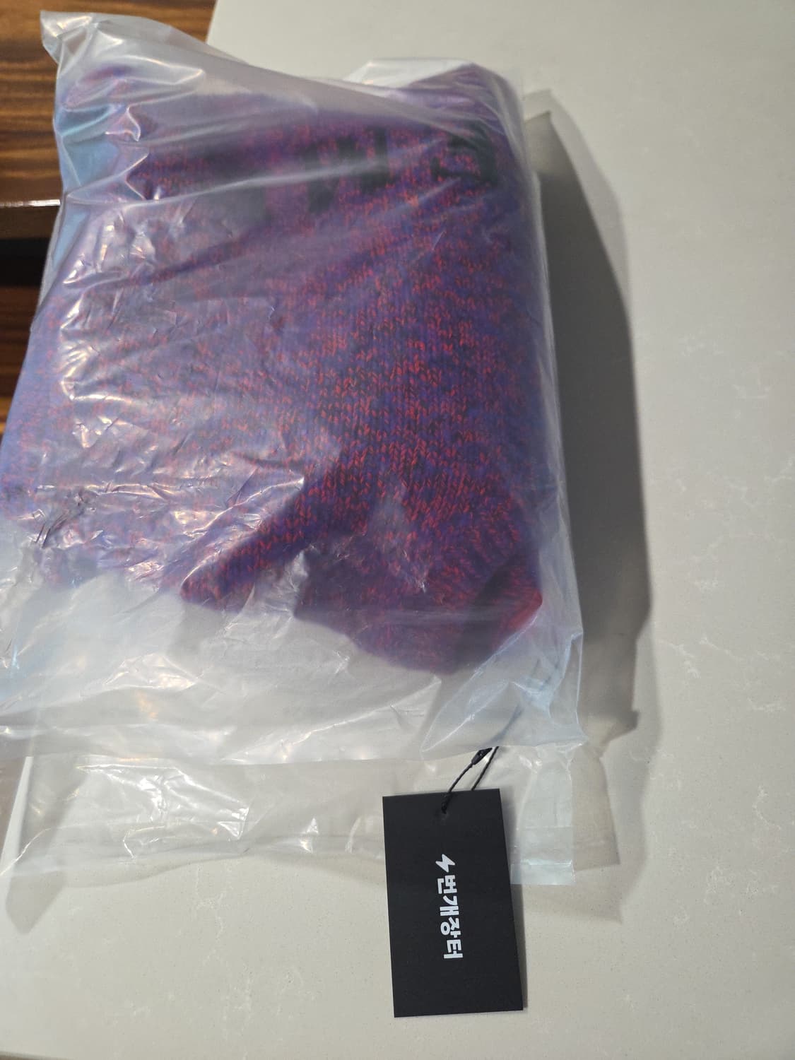 슈프림 니트 스웨터 S사이즈 (25ss) 상품이미지3