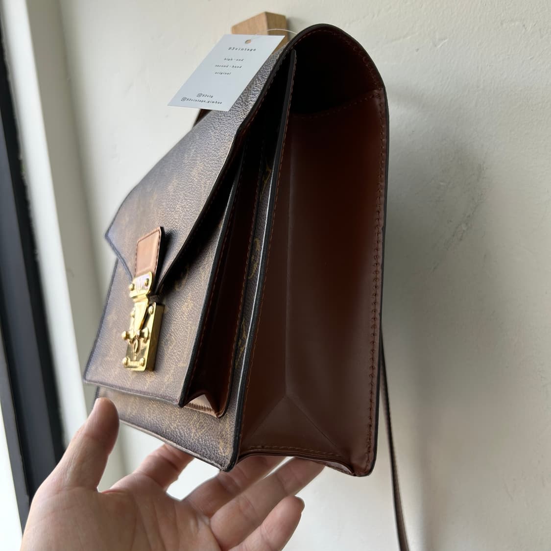 루이비통 모노그램 몽소 2way 크로스 사첼백 상품이미지5