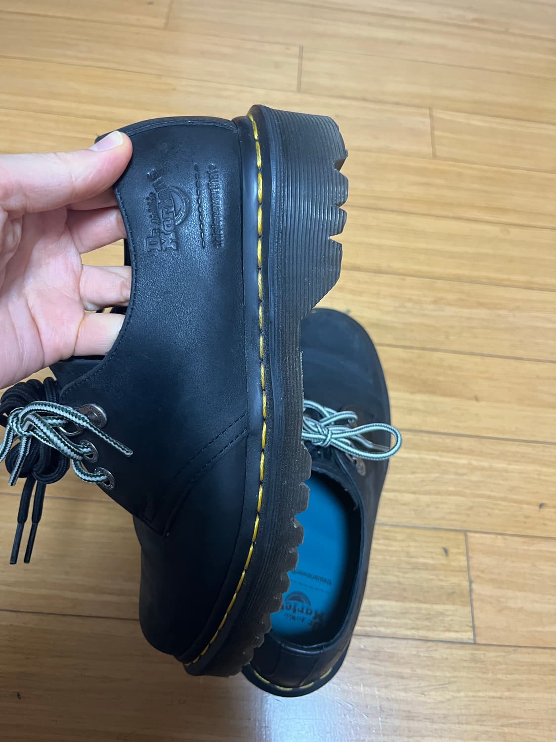 닥터마틴x디스이즈네버댓 3홀 240 상품이미지4