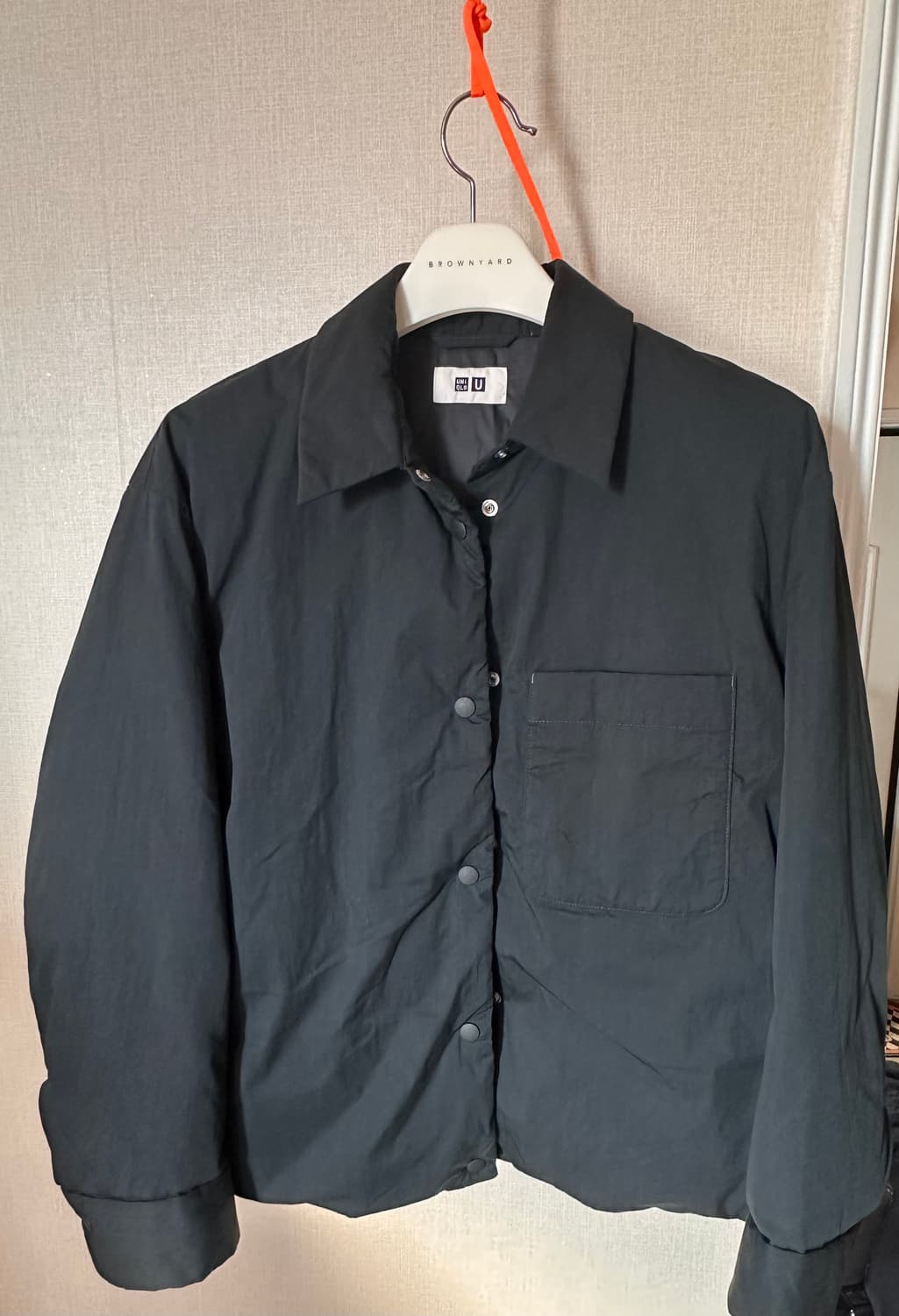 유니클로u 21fw  패디드셔츠자켓 다크 그레이 상품이미지1