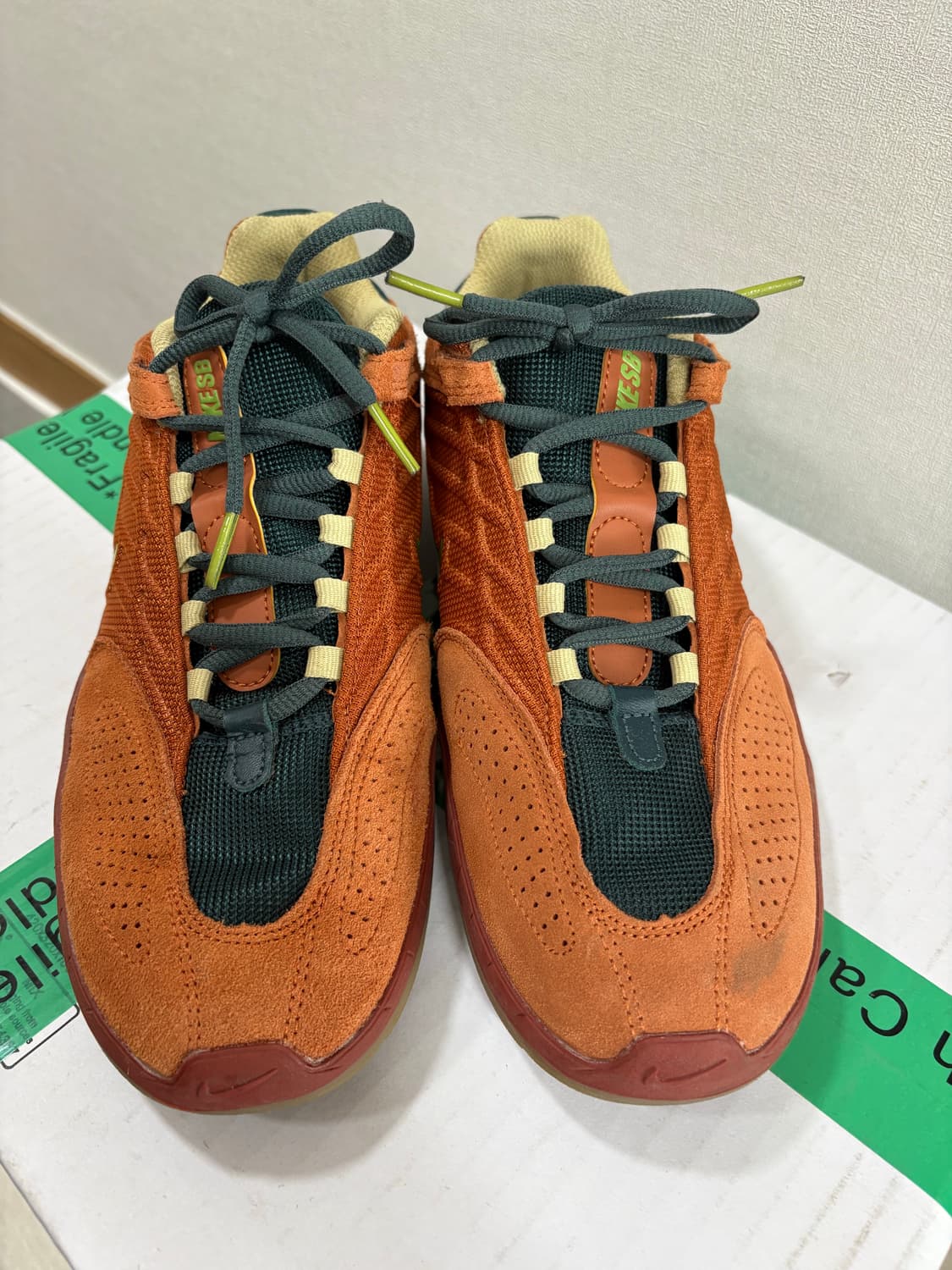 나이키 버터브레 벽돌색 상품이미지1