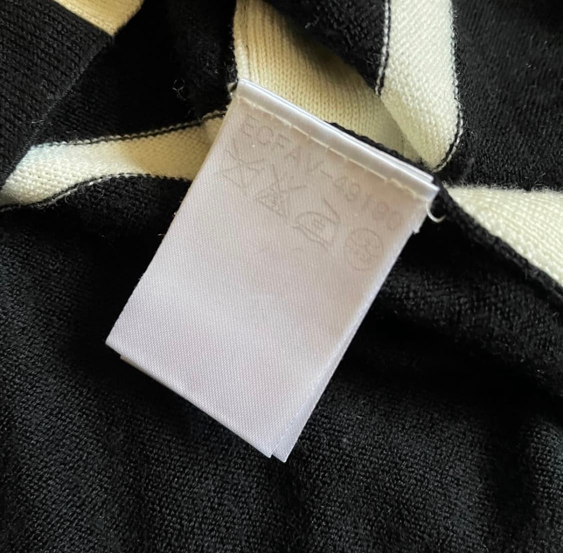 꾸레쥬 로고 니트 티셔츠 상품이미지5