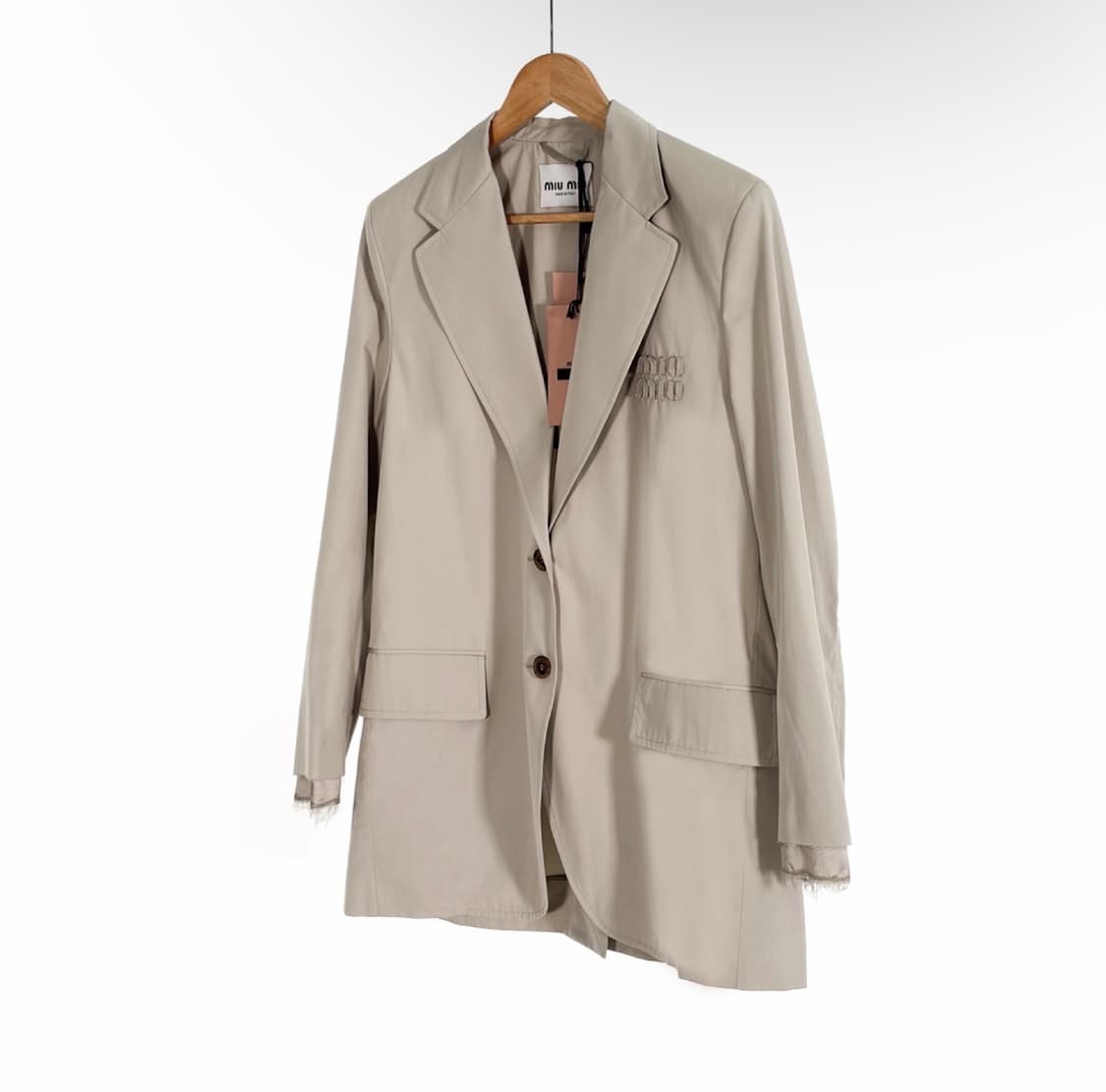 [38] 미우미우 24fw 여성 셔츠 레이어드 싱글 블레이저 자켓 베이지 상품이미지2
