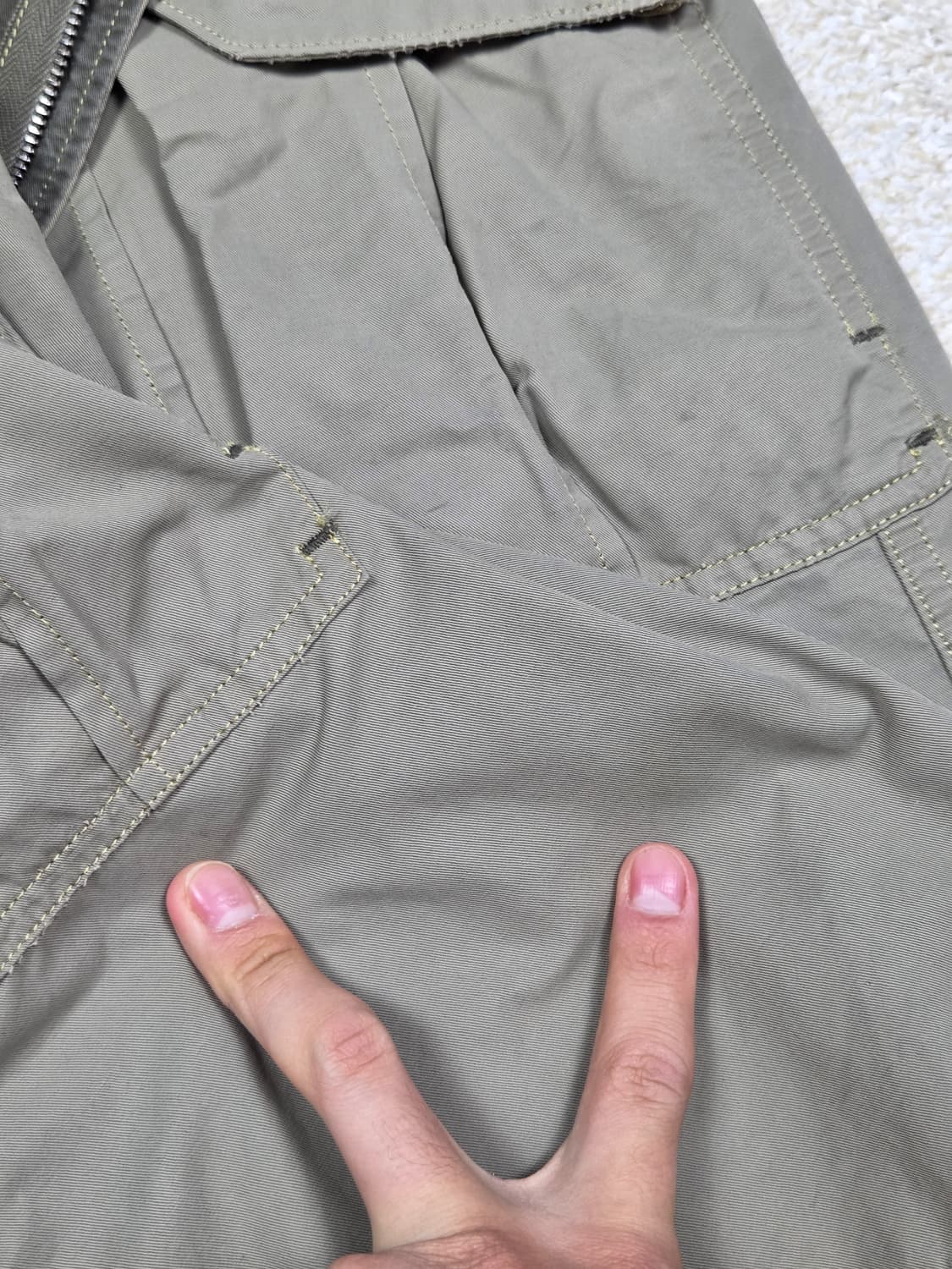 [스톤아일랜드] 코튼 나일론 유틸리티 카고 하프 팬츠 | S00148 상품이미지9