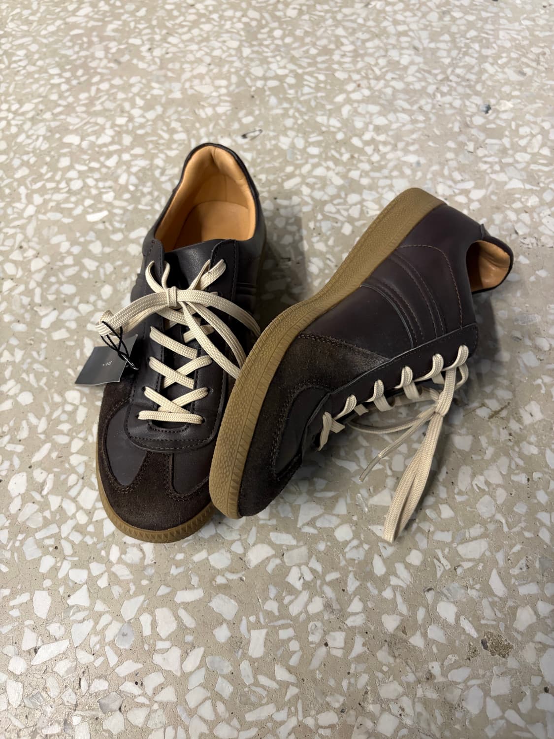 Vintage Chocolate Brown Leather Sneakers 상품이미지3