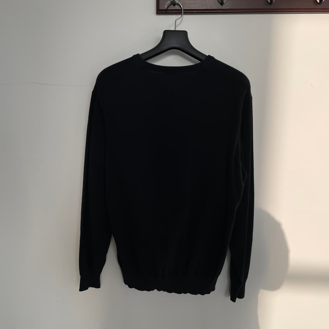 라코스테 블랙 브이넥 면 니트 상품이미지2