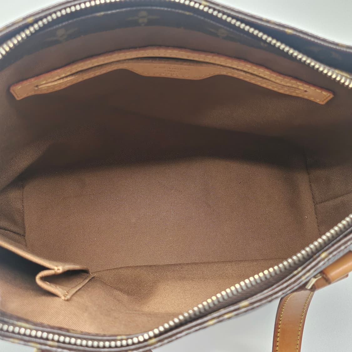 정품 루이비통 카바스 피아노 숄더백 상품이미지8