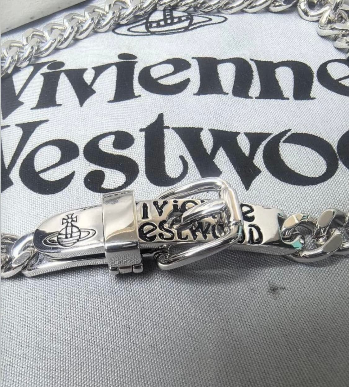 비비안웨스트우드 아카이브 레터링 orb 각인 초커 체인 목걸이 상품이미지4