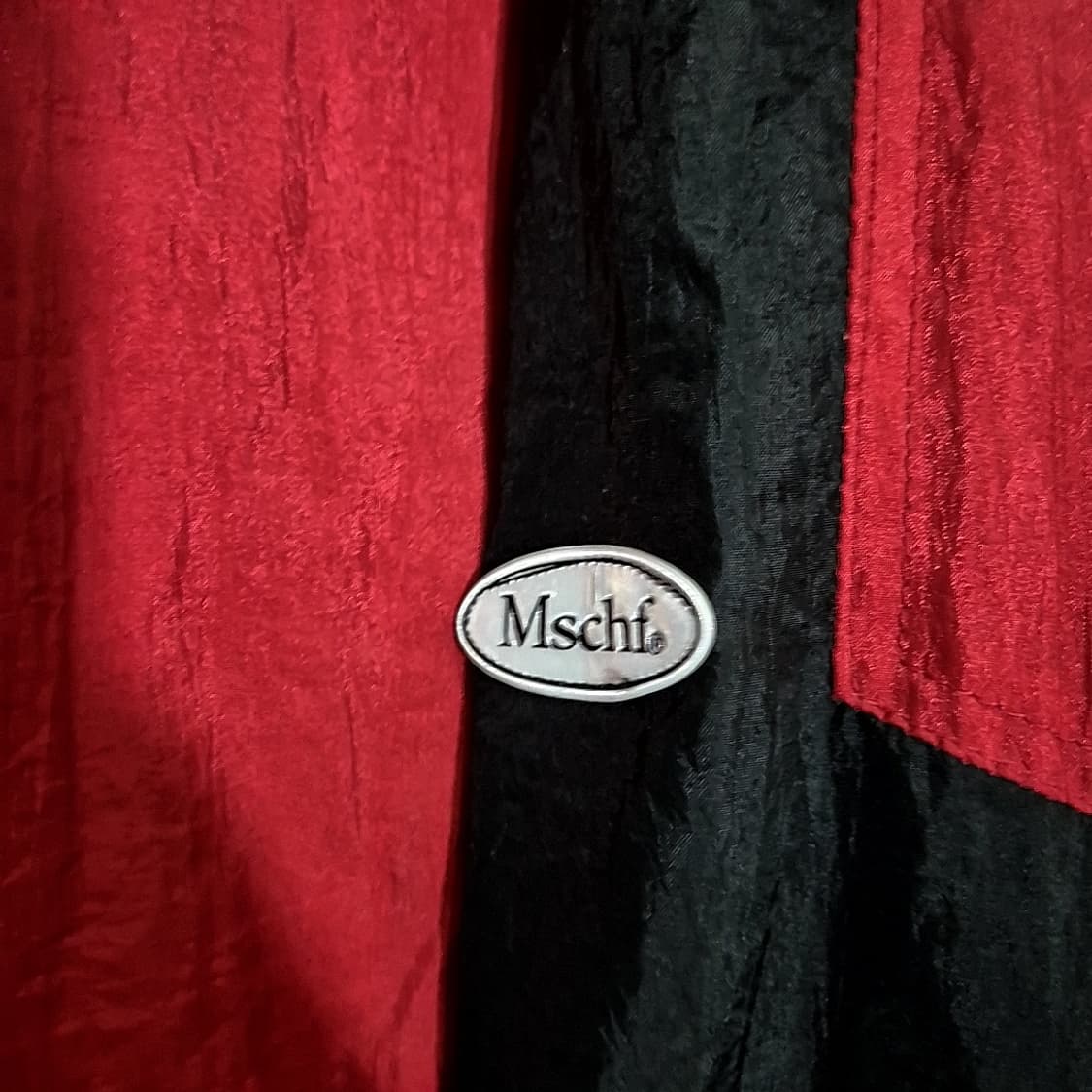 미스치프 빅로고 후드 바람막이 상품이미지4