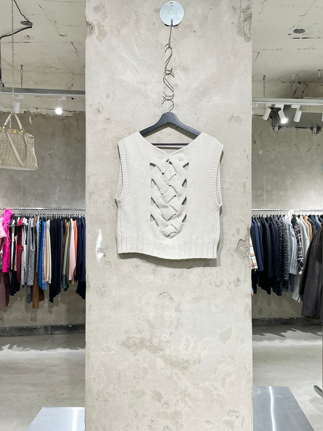 시스템 아이보리 미들 케이블 니트 베스트 상품이미지1