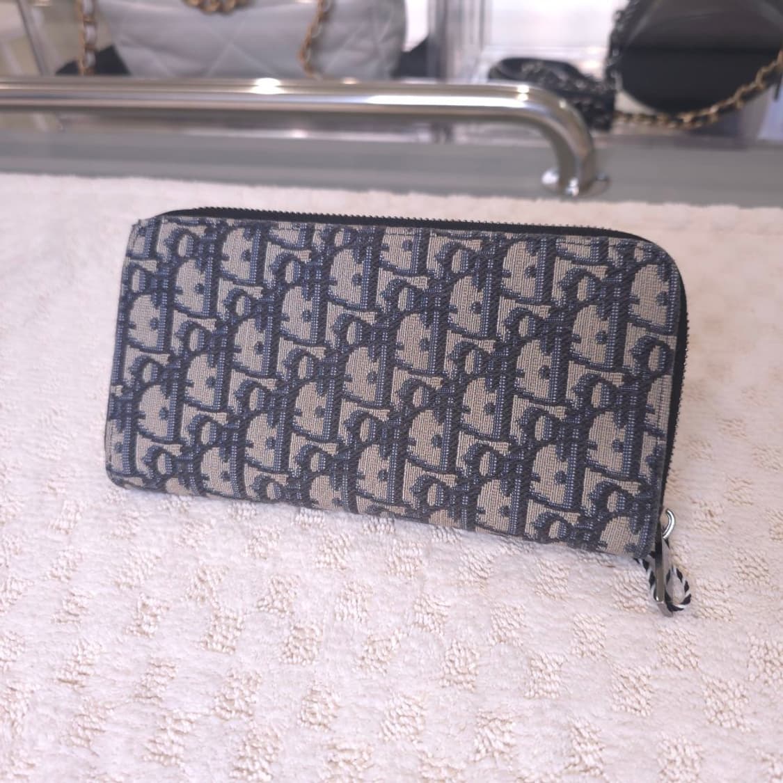 [중고/정품] 디올 오블리크 지퍼 장지갑 상품이미지1