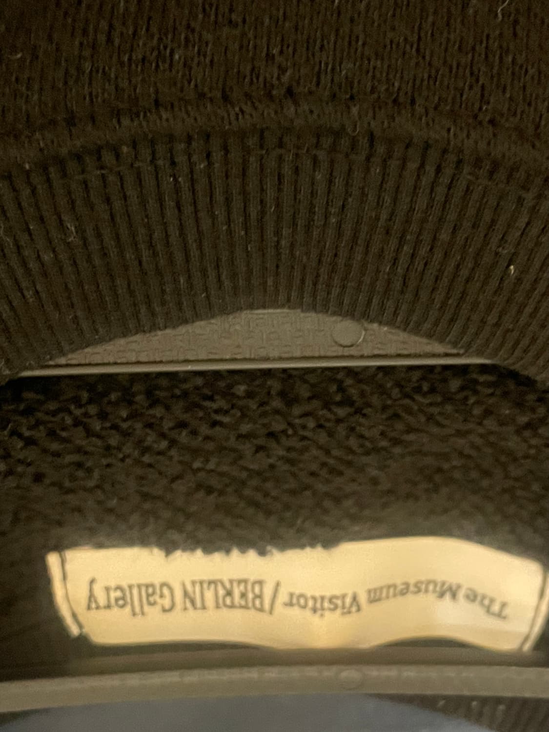 뮤지엄비지터 맨투맨 상품이미지2