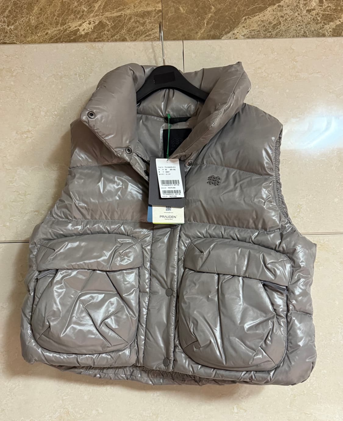 새상품) 코오롱 글로시 조끼 패딩 상품이미지1