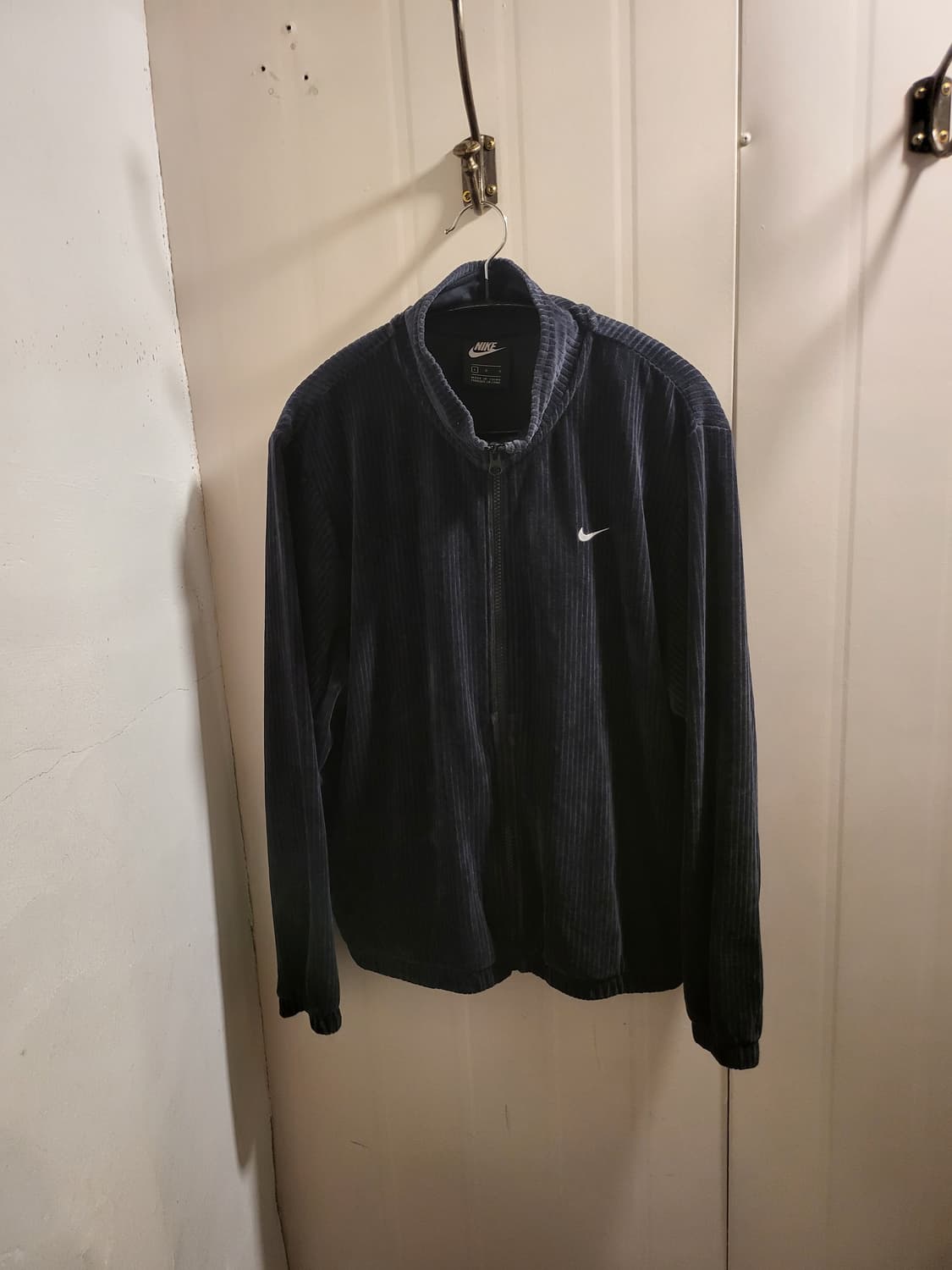 [L]나이키 코듀로이 벨벳 트랙탑 집업 블랙 상품이미지1