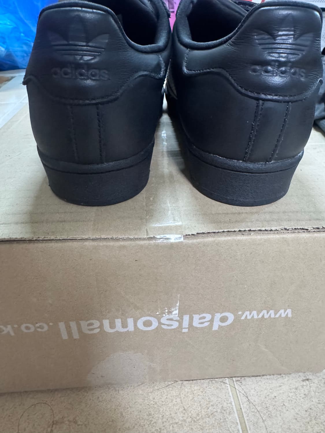 (W) 아디다스 슈퍼스타 CF 코어 블랙 클라우드 화이트 (벨크로)265 상품이미지3