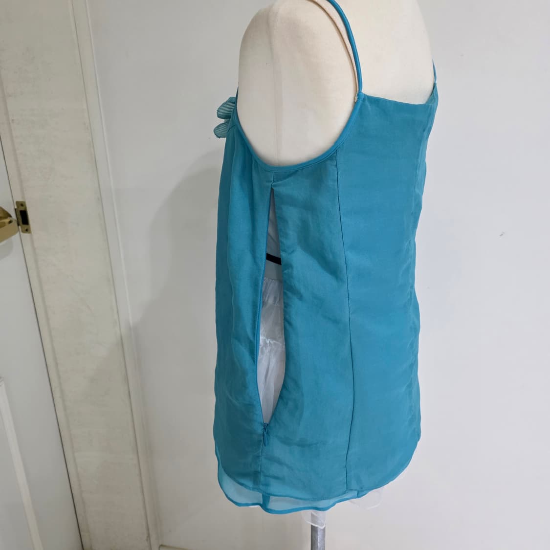 매긴나잇브릿지 민트모리걸 셔링 슬리브리스 상품이미지7