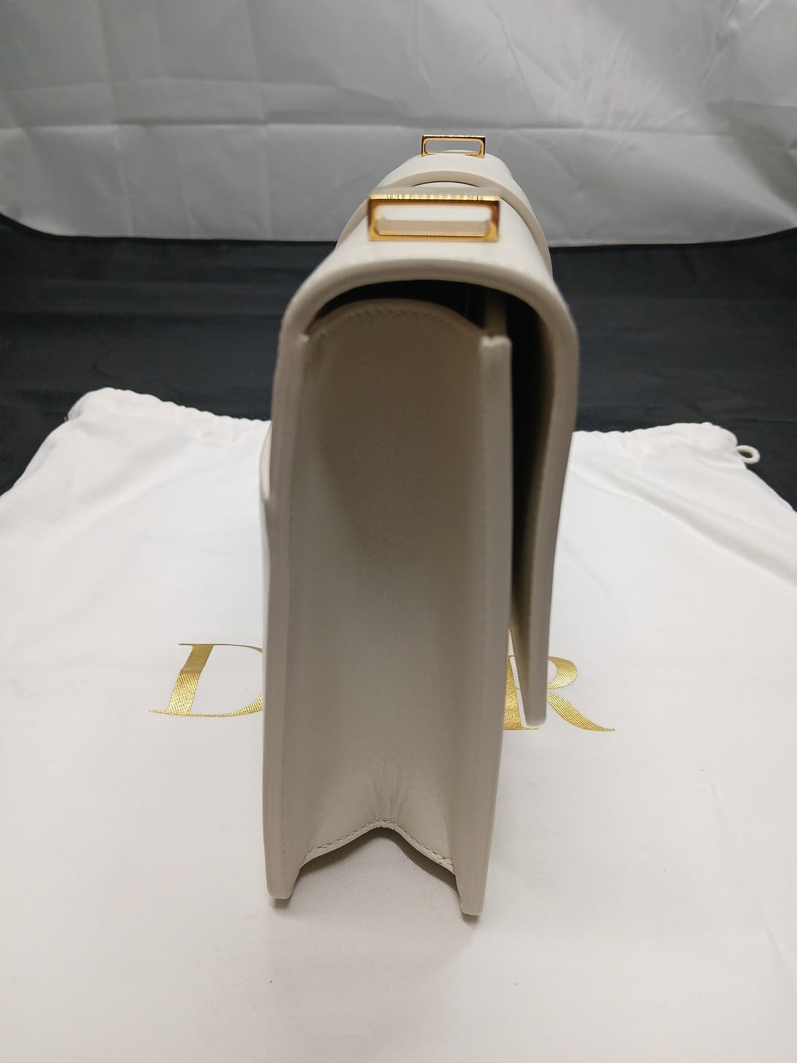 디올 몽테인30 크로스백 미듐 M9203UMOS 상품이미지2