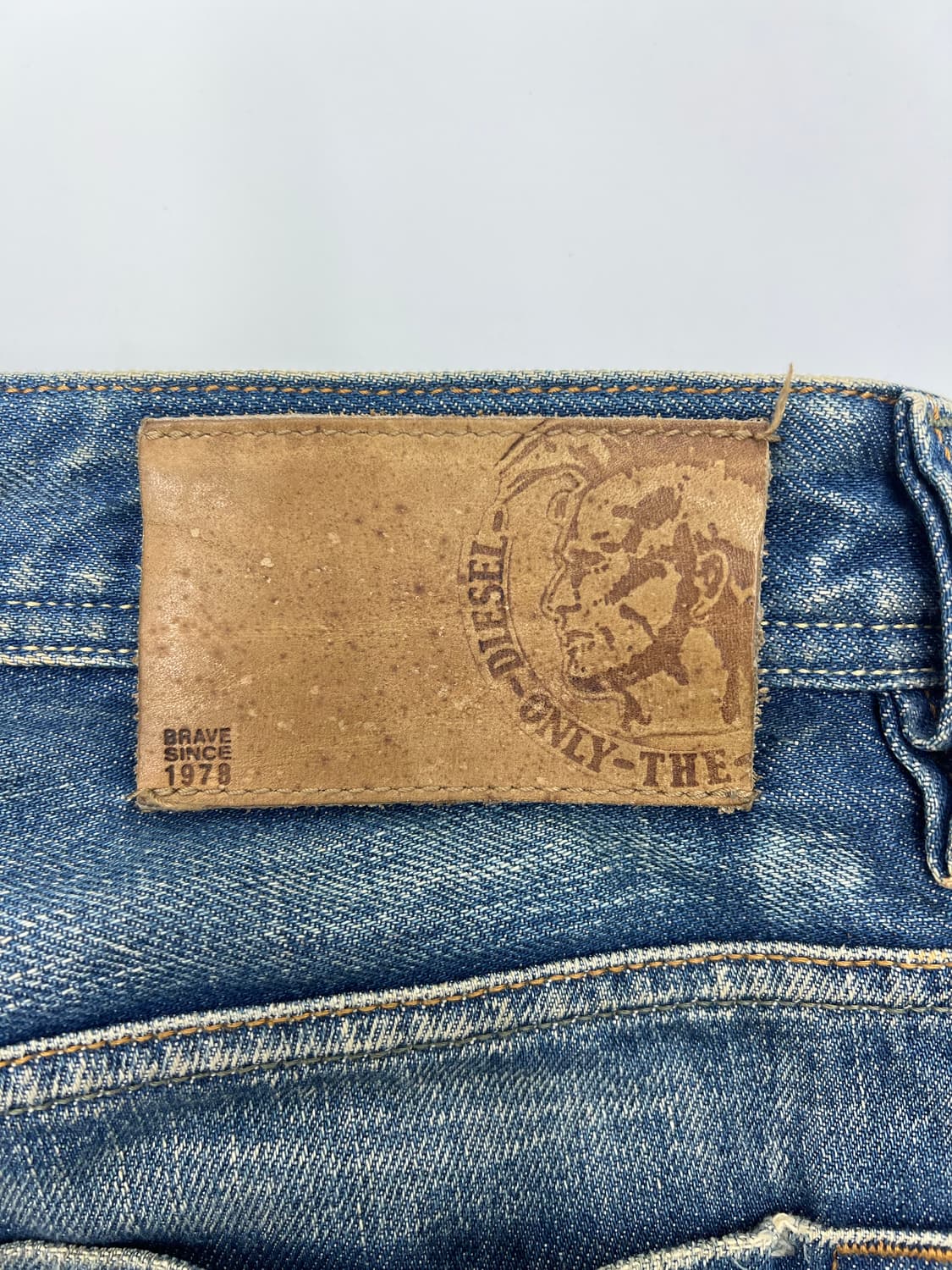 디젤 부츠컷 데님 팬츠 상품이미지5