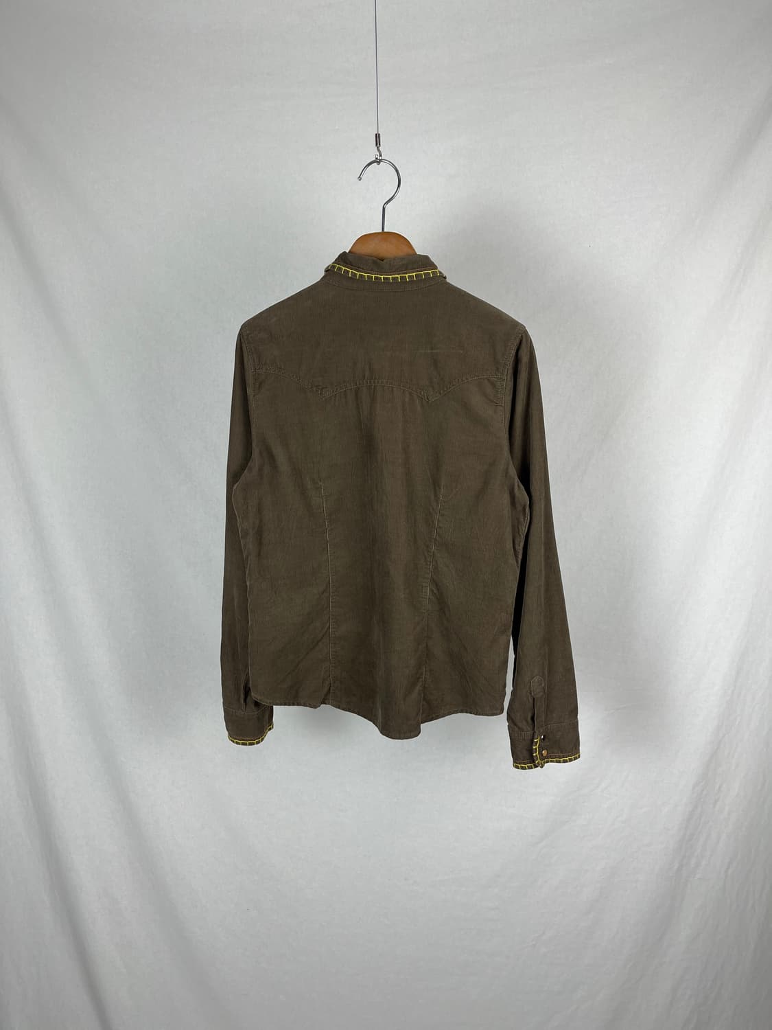 Levi's 골덴 자수 디테일 셔츠  상품이미지4