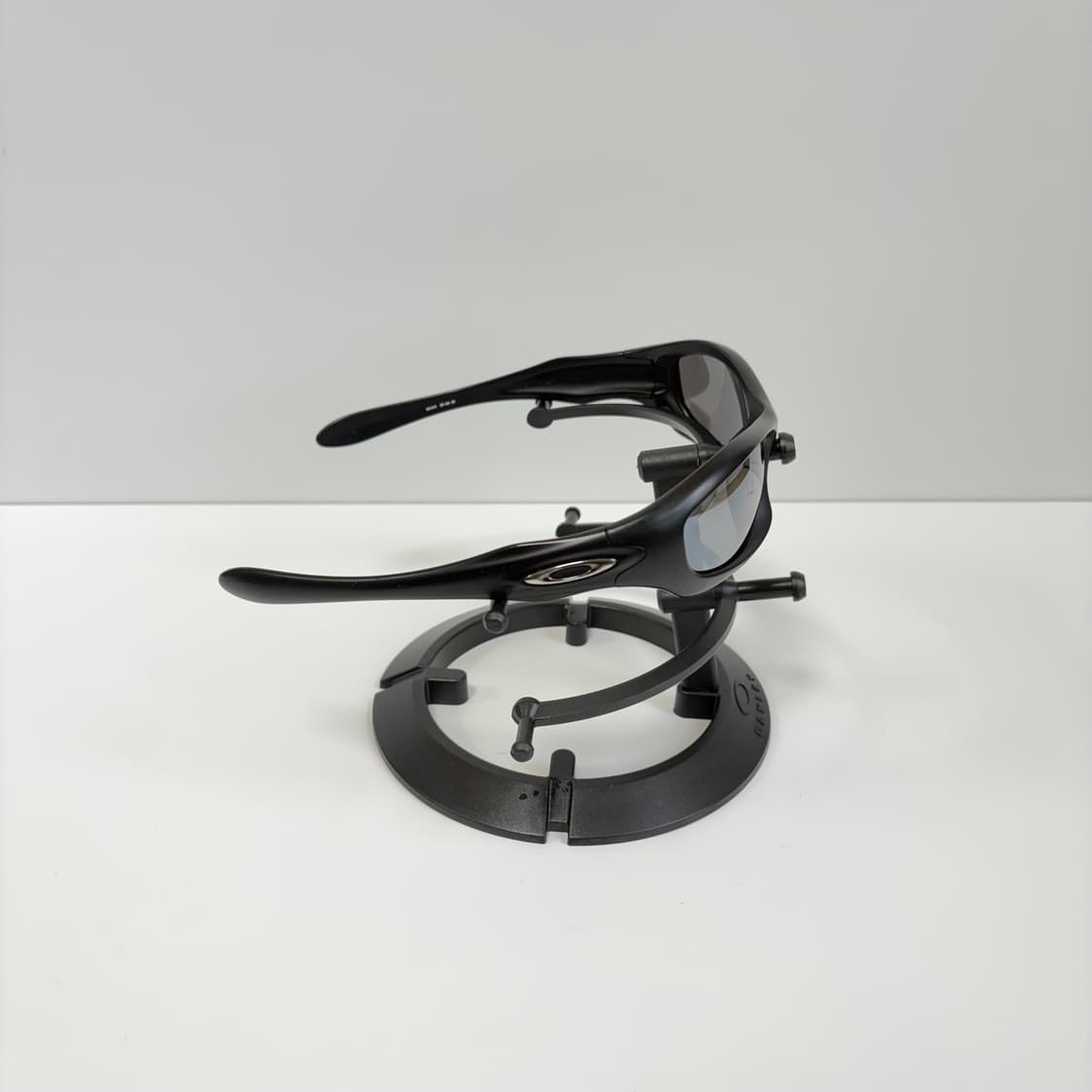 오클리 oakley 몬스터독 monster dog 매트블랙 러닝 선글라스 상품이미지5