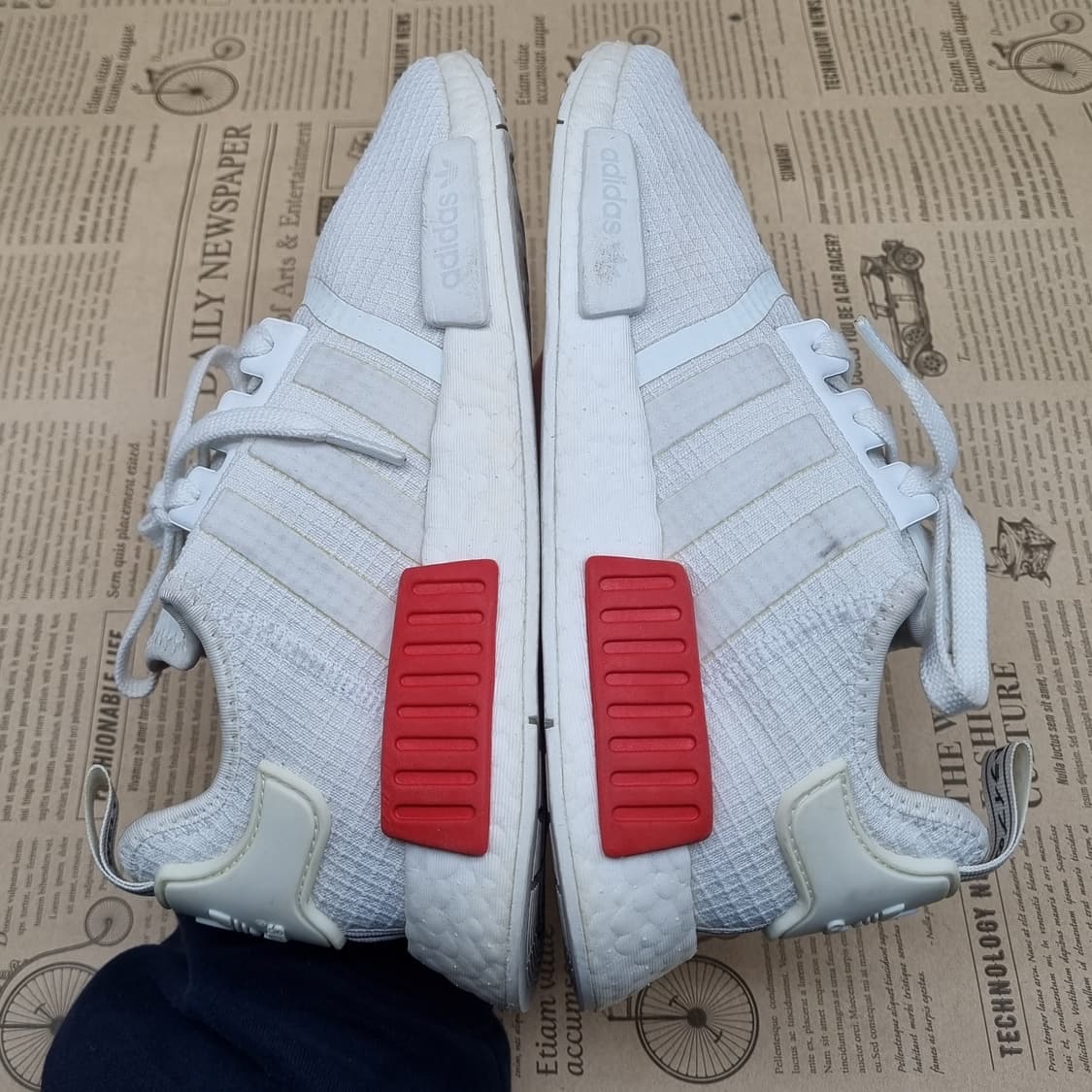 아디다스 NMD R1 여성운동화225 상품이미지5