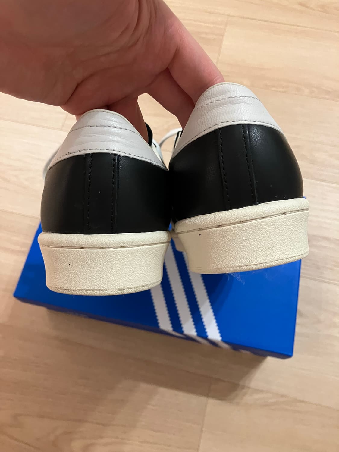 아디다스 슈퍼스타 빈티지 코어 블랙 270 상품이미지5