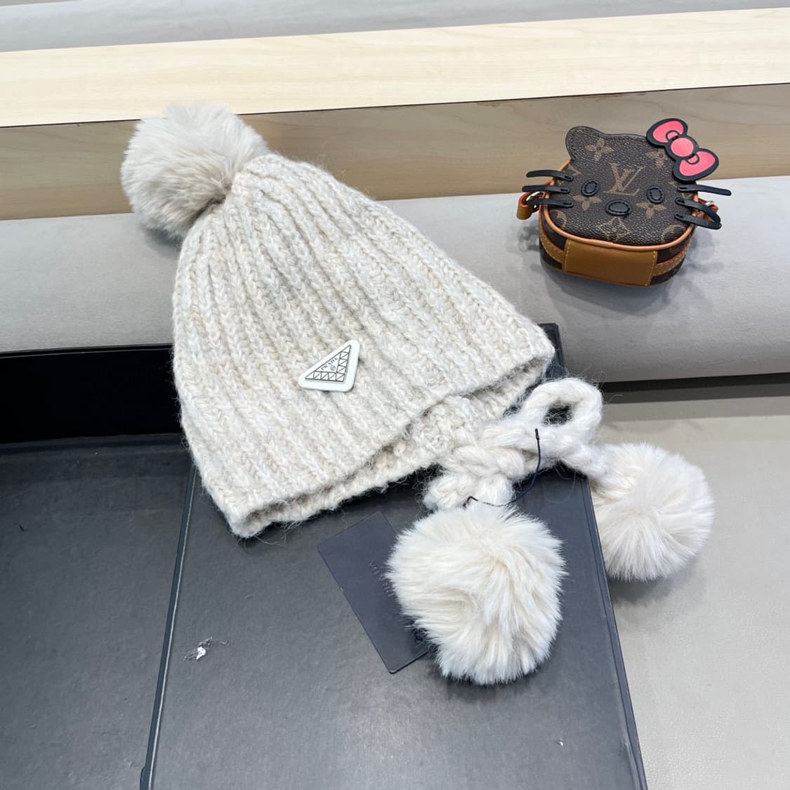 프라다 가을 겨울 모자
 상품이미지3