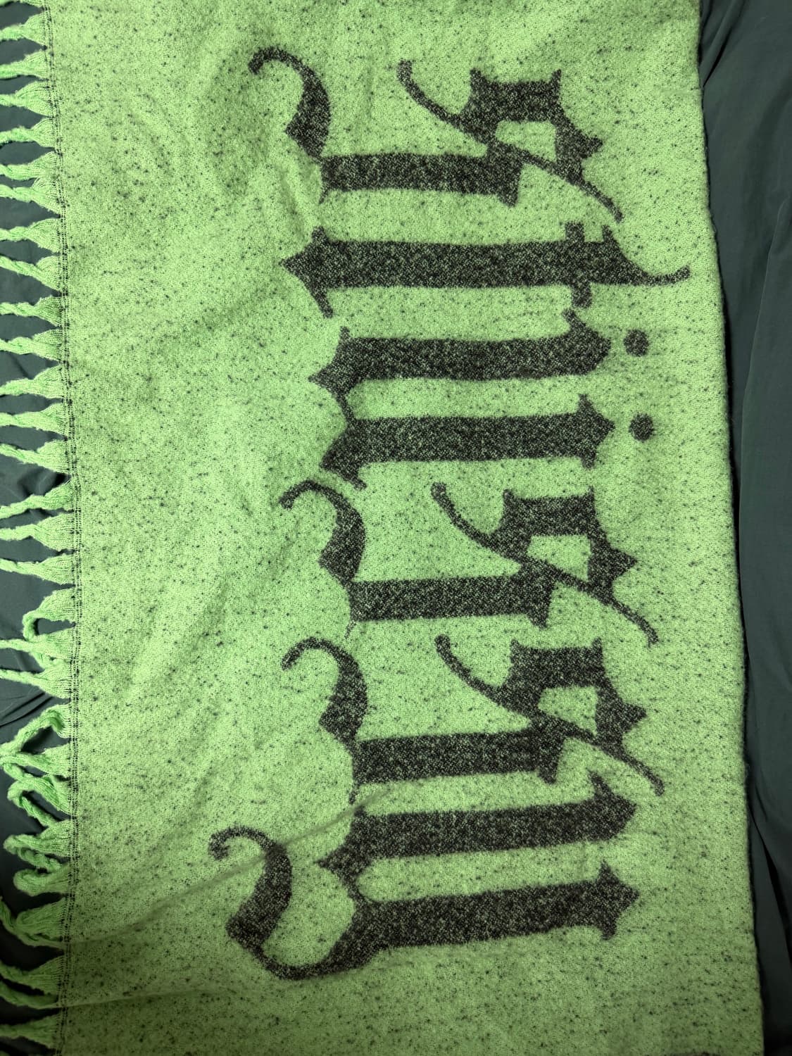 스투시 올드 잉글리쉬 블랭킷 라임 상품이미지1