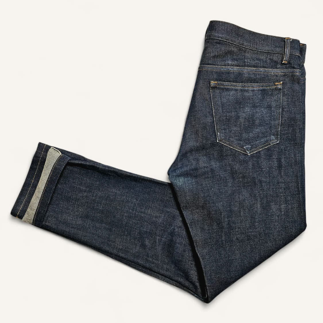 [32][A.P.C] 쁘띠 뉴 스탠다드 14.5oz 셀비지 데님 상품이미지3
